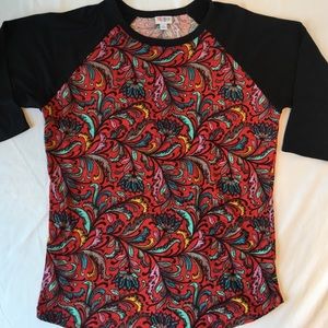 GUC Lularoe Red/Black W/Paisley Design Randy Tee